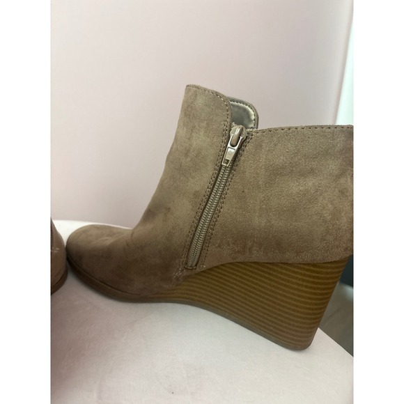 Style & Co. Tan Ankle Boots - Picture 5 of 6